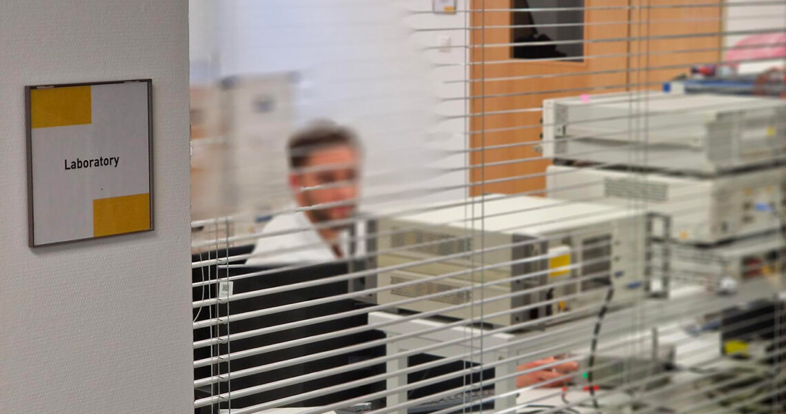 esz Labor in Budpest