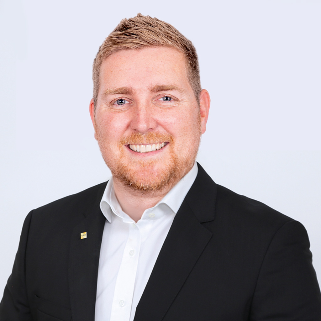 esz AG Martin Jahr 1